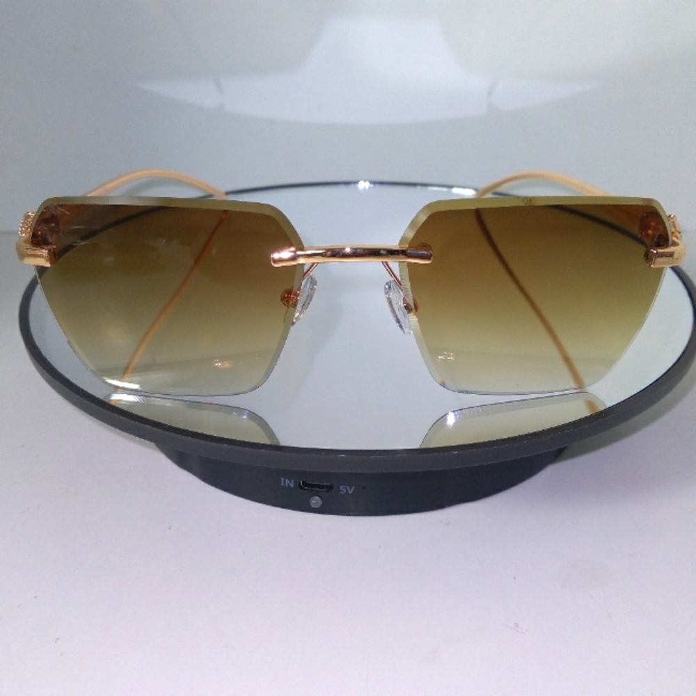 Green/Brown Gradient Lens Gold-Tone Animal Print Design Frame Sunglasses  New